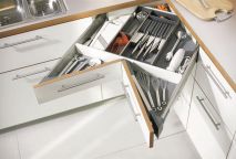 blum_box0674e_2-custom