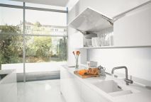 blum_kla0352_3-custom-2